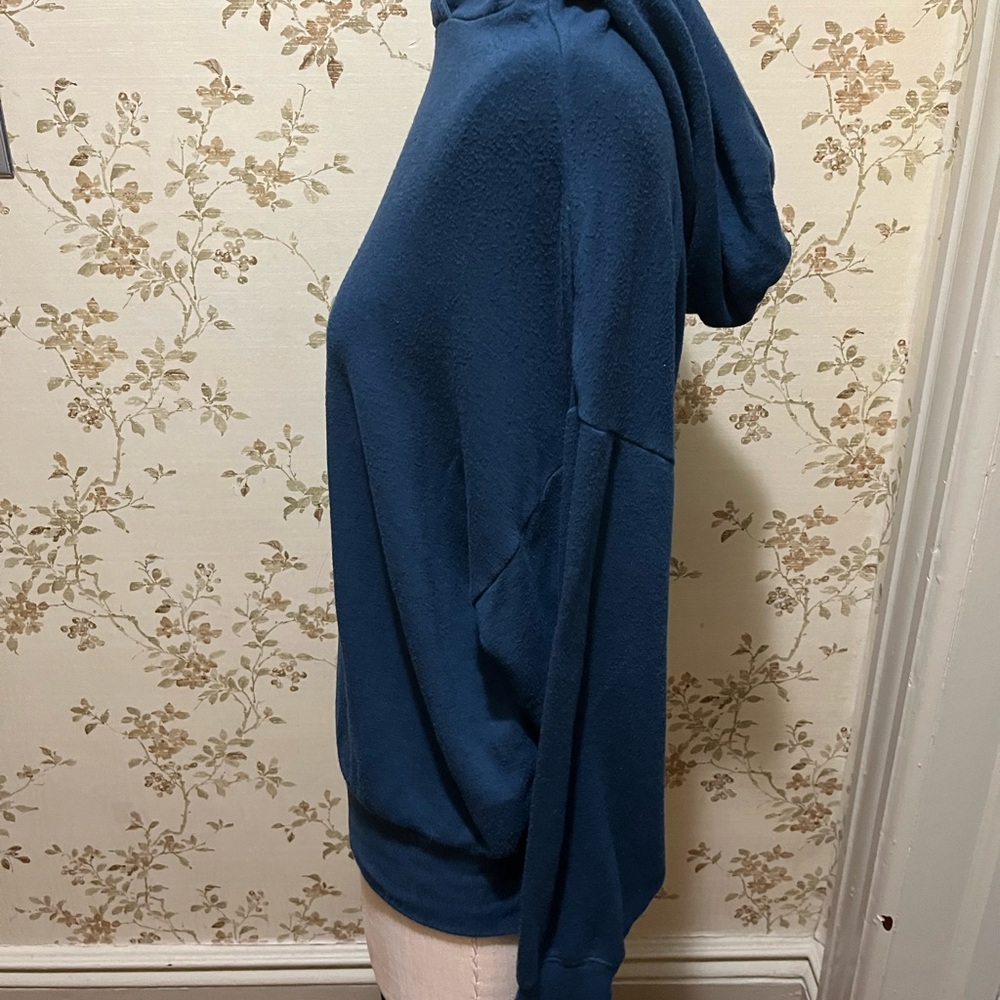 Fabletics XS hoodie (fits like small) deep hunter green/blue